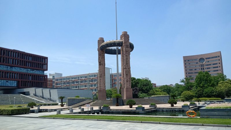 线路板钻孔流程解析：关键参数与工艺要点